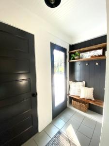 Luxe & Serene Gem, Arches Cottage Retreat