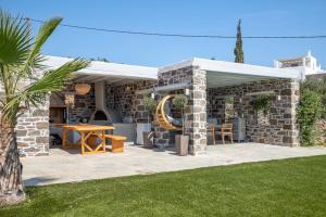 Villa Helíos on Golden Beach