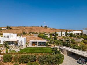Villa Helíos on Golden Beach