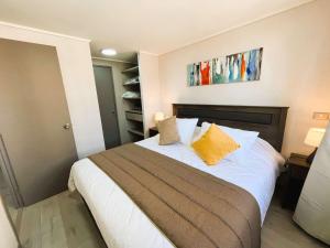 HOM I 1D1B 2PAX a estrenar calle Carmen, Santiago CM806