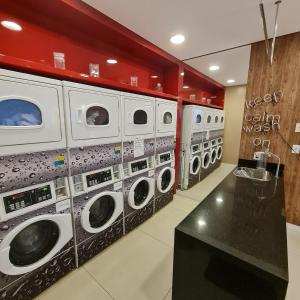 Vibes da Augusta, Conforto e Lazer Urbano - Prédio com piscina