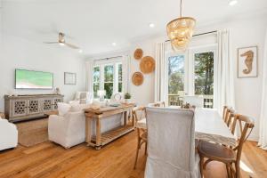 30A Hideaway by Stay on 30a - Pool, Bikes, Golf Cart