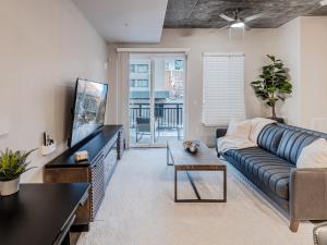 Designer - by Convention Center Pool, HTub, 24-7 Gym