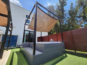 ビーチから徒歩6分広々としたテラスBBQ露天ジャグジーMorley2