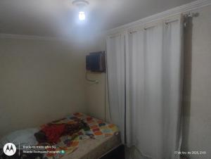 1 Quarto sala cozinha e banheiro