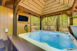 Game Room & Hot Tub: ‘Pine Bear Pocono Lake Cabin