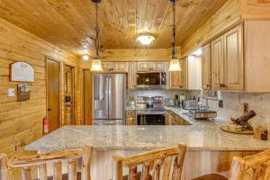 Game Room & Hot Tub: ‘Pine Bear Pocono Lake Cabin