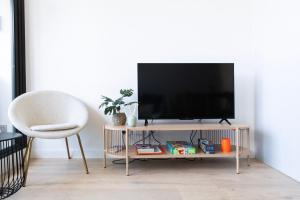 Melbourne Marvel Poolside Retreat