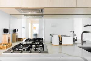 Melbourne Marvel Poolside Retreat