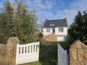 Maisons de vacances Holiday Home in Port-Blanc near Les Dunes Beach : photos des chambres
