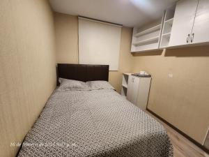 HABITACIÓN AMOBLADA EN DEPARTAMENTO MODERNO CERCA a AEROPUERTO AREQUIPA