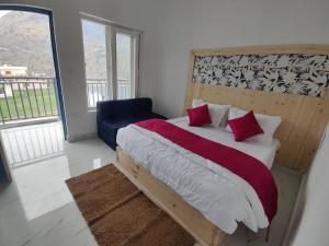 Friendship inn hotel and resorts