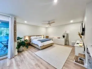 The Low Tide Suite - Nanaimo