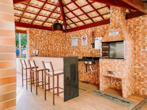 50m da PRAIA, Piscina, Academia, Portaria 24 horas, Churrasqueira