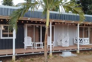 Angels Bed and Breakfast Sipalay City by RedDoorz