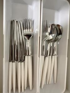 Seoyuni Stay 6 people 7 minutes from Hyehwa Station Gwanghwamun Hanok Village 5 minutes by airport bus