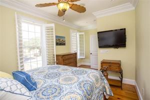 6BR Luxury Vacation Home - Unbeatable Location and View