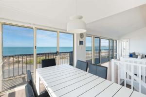 Seascape at Boomer 2 Ocean Rd Port Elliot - No Linen Included