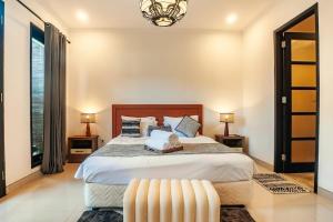 Central Cozy Villa 3BR 5min walk to shops, beach