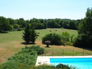 Maisons de vacances Charmante demeure avec piscine privee pour 7 personnes - FR-1-824-3 : photos des chambres