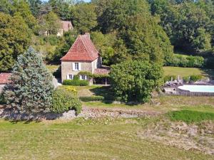 Maisons de vacances Maison perigourdine avec grande piscine pour 4 personnes - FR-1-824-11 : photos des chambres