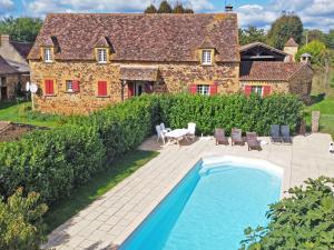 Maisons de vacances Charmante maison en pierre avec piscine privee, 8 personnes, proche des Bastides - FR-1-824-19 : photos des chambres