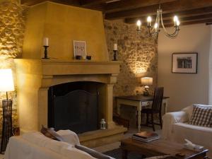 Charmante maison en pierre avec piscine privée, 8 personnes, proche des Bastides - FR-1-824-19