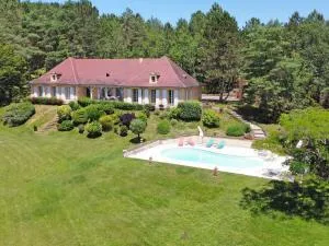 Maison privée avec piscine chauffée, 10 pers., Saint-Chamassy - FR-1-824-15 - Lanceplaine