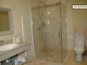 Maisons de vacances Maison privee avec piscine chauffee, 10 pers., Saint-Chamassy - FR-1-824-15 : photos des chambres