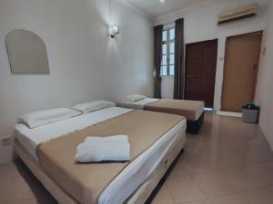 Pearl Villa 5 Bedroom Unit 17