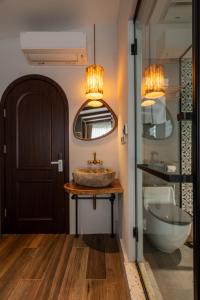 Phen Art House, Artistic Living in the Heart of Old Quarter