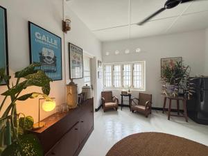 Captains Lounge- By Prince of Galle