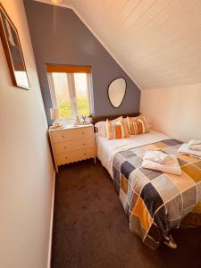 Cotswolds Lakeside Lodge - Nesbitts Nest