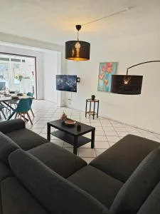 Exklusives Haus in Geilenkirchen für 12 Personen mit Dachterasse und Wintergarten 2 Etagen 6 schlafzimmer 2 Badezimmer - 盖伦基兴