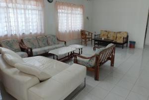 Gemas Homestay RIA