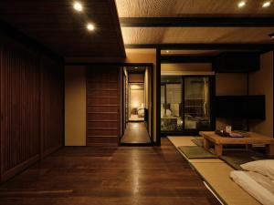 Tsumugi Nishinotoinhanayacho