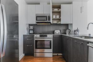 Blueground Rincon Hill pool wd nr Salesforce SFO-1803