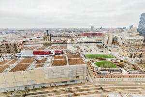 Blueground South Loop pool wd nr Grant Park CHI-1222