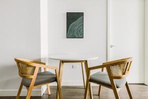 Blueground South Loop pool wd nr Grant Park CHI-1222