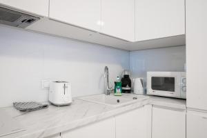 Dream Stay - Central 2-bedroom apartment with sauna