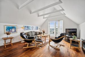 Charming Holiday Home Right At Grenaa Marina With Terraces Overlooking The Water Close To The Kattegat Centre, The Beach And Cosy Cafés