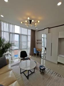 ARTIST GOLDEN LOFT DUPLEX - TRIPLEX Paris - Vientiane Homestay - 3 Luxury Apartments