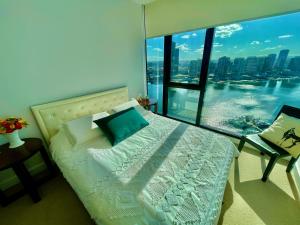 Yarra Accommodation Private Apartments & Ensuite Double Rooms, Collins Wharf Waterfront, Docklands