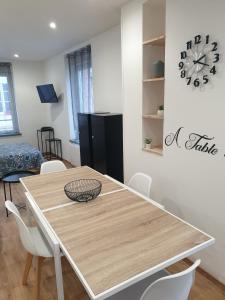 Appartements Appartement agreable en plein coeur de ville : photos des chambres