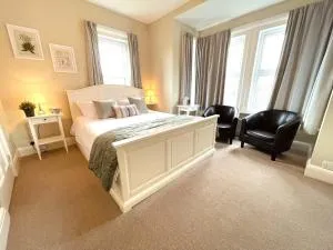 Arbour House B&B - 斯沃尼奇