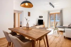 Jan's Apartment am See - Larcher