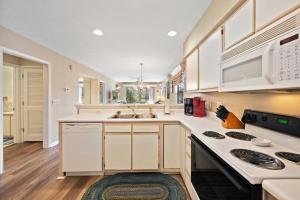 11D True Blue Golf Haven condo