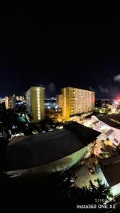 Condo Studio Unit- Free WIFI, Netflix - Near SM, Ayala, CDU, IT Park