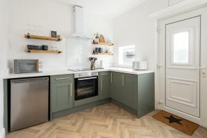 Glasswing Stays Newbiggin Beach House