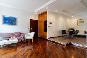 Nicol House Luxury in Bari by BarbarHouse